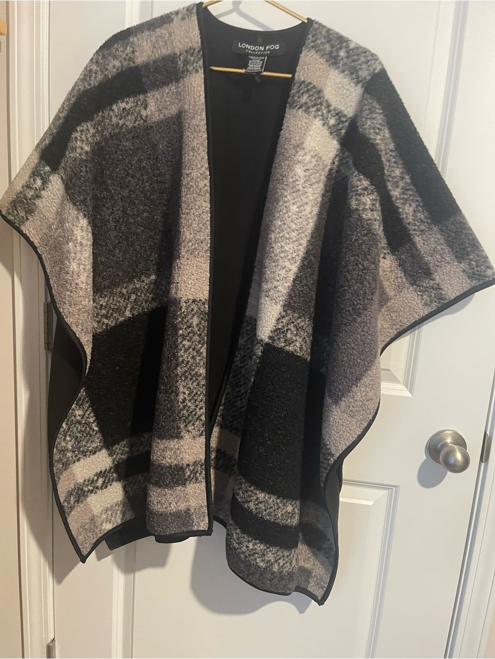 London Fog Black & Gray Plaid Open-Front Poncho